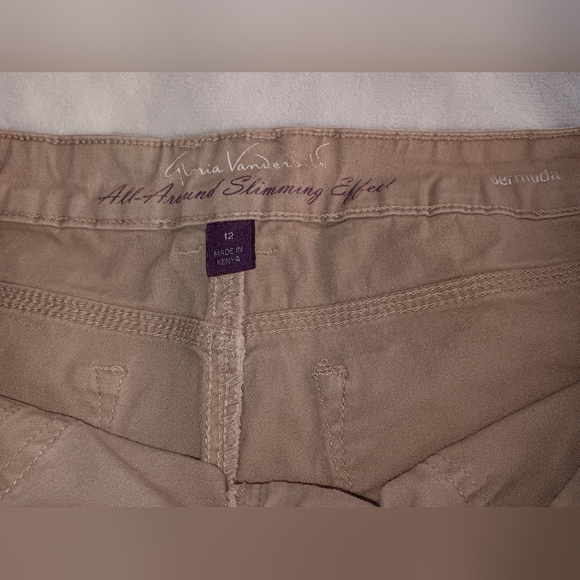 Gloria Vanderbilt All-Around Slimming Effect Bermuda Shorts Pre-owned - Picture 8 of 9